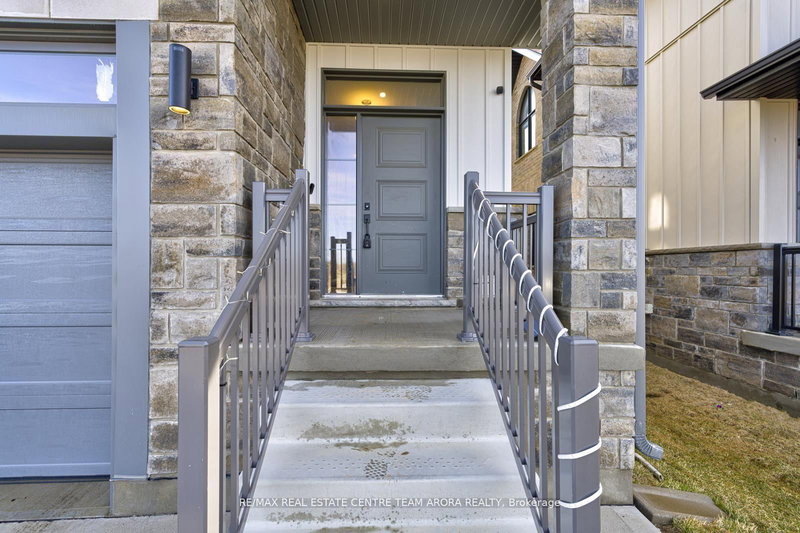 142 Queensbrook Cres, Cambridge, N1S 0E4 | Image 3