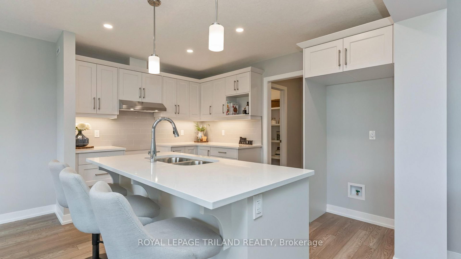 114 STYLES Drive • St. Thomas, ON photo 12