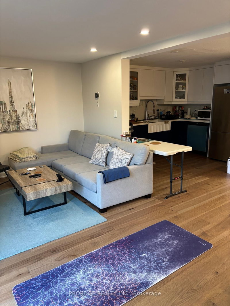 86 Activa Ave, Kitchener, N2E 3R4 | Image 2