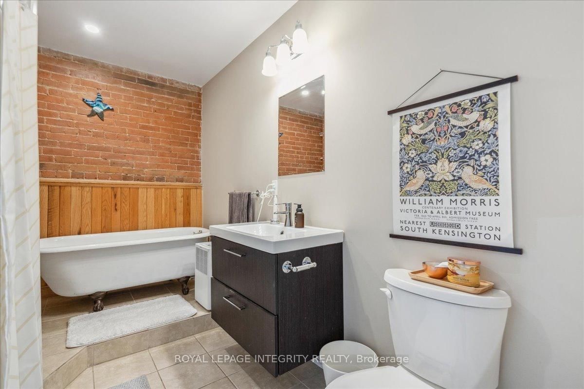 468-470 Besserer Street - Photo 16