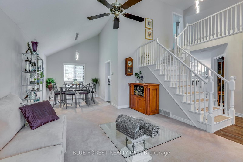 14 Eric Dr, Thames Centre, N0L 1G1 | Image 3