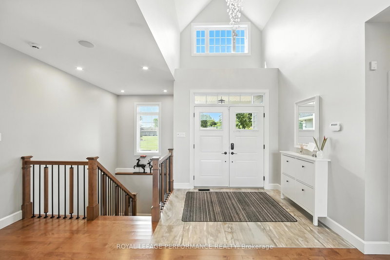 3745 Front Rd, Hawkesbury, K6A 2W5 | Image 3