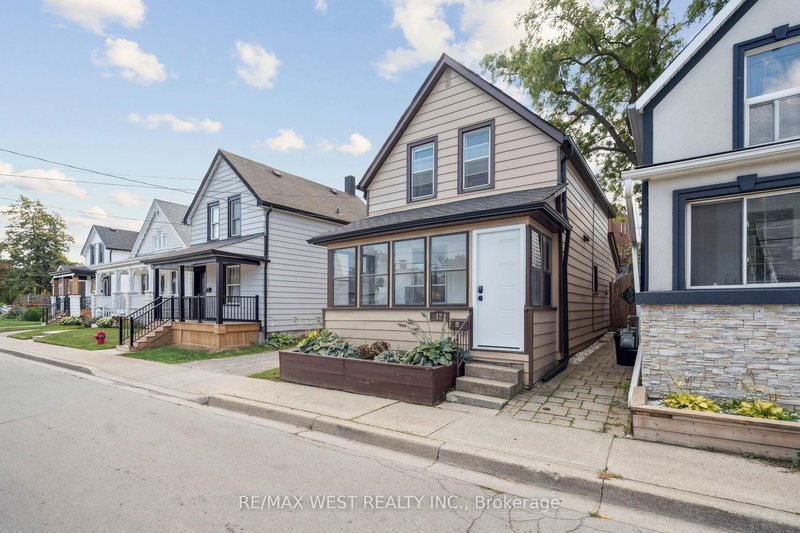 12 Jones St, Hamilton, L8G 3H8 | Image 3