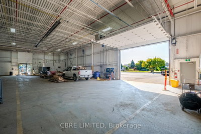 Unit 10 — 1574 Eagle Street N — more photos