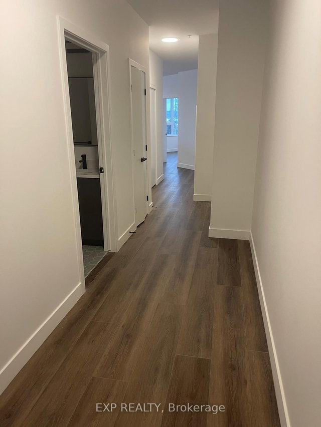 513 - 1600 James Naismith Drive