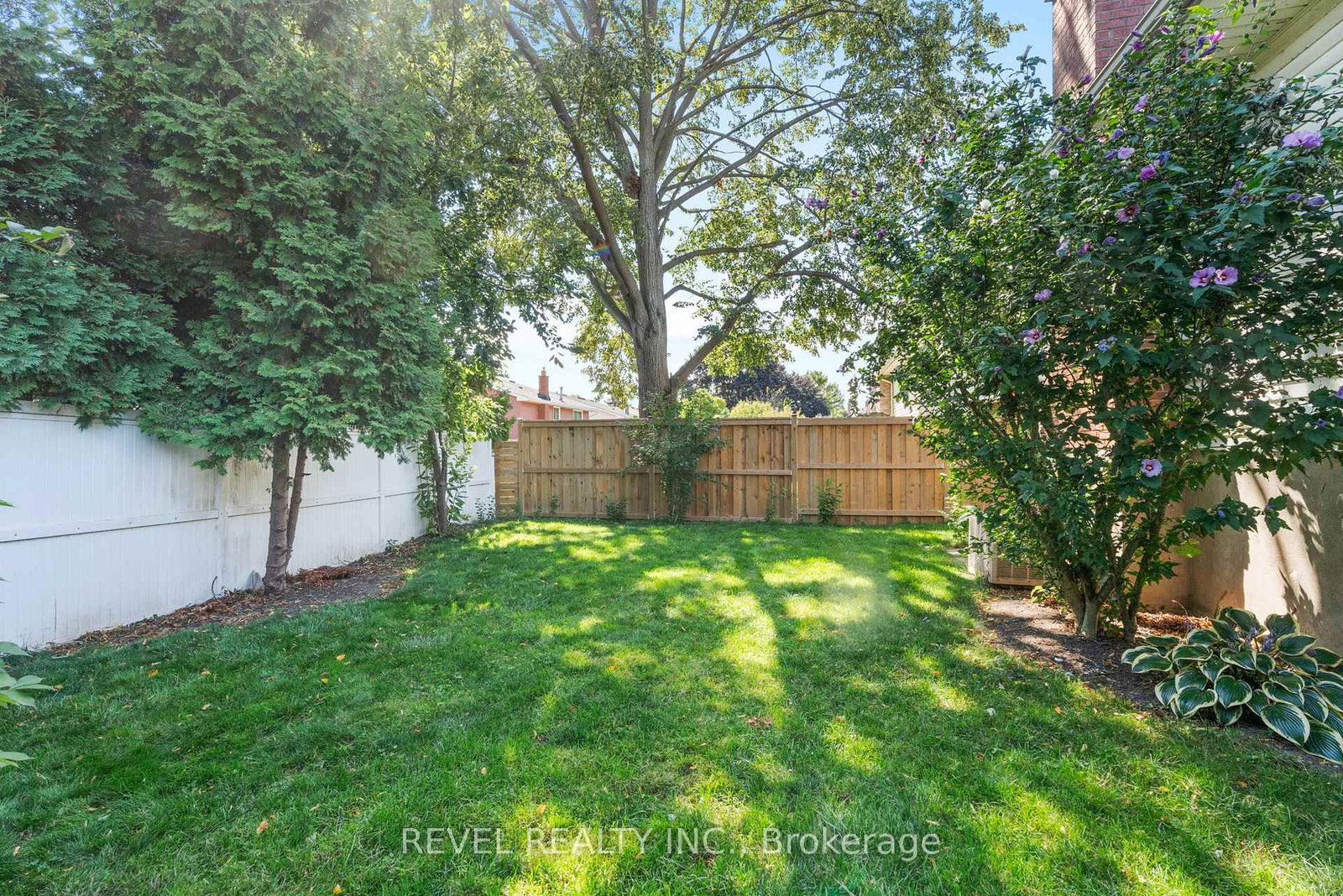 Listing Image 44