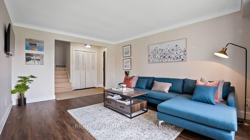 3 Governor Simcoe Dr, St. Catharines, L2N 3J1 | Image 3