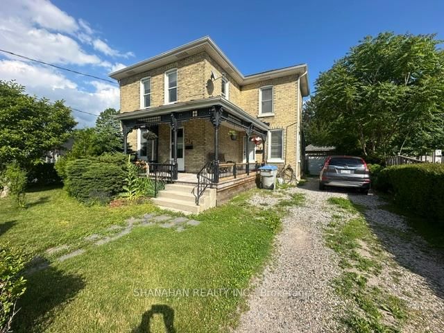 A&B - 126 Metcalfe Street W
