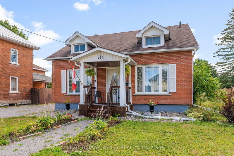 329 Third Ave, Pembroke, K8A 5G5 | Image 2