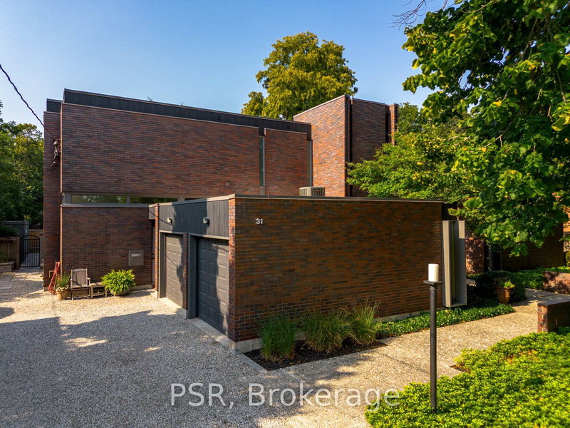 31 Auchmar Rd, Hamilton, L9C 1C6 | Image 3