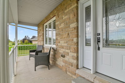 35 Lakeridge Trail — photo 4