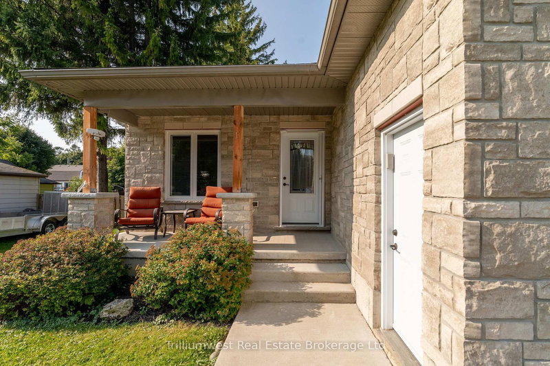 420 Victoria St, Minto, N0G 2P0 | Image 3