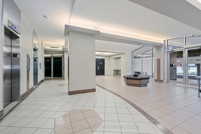 1904 - 900 Dynes Road