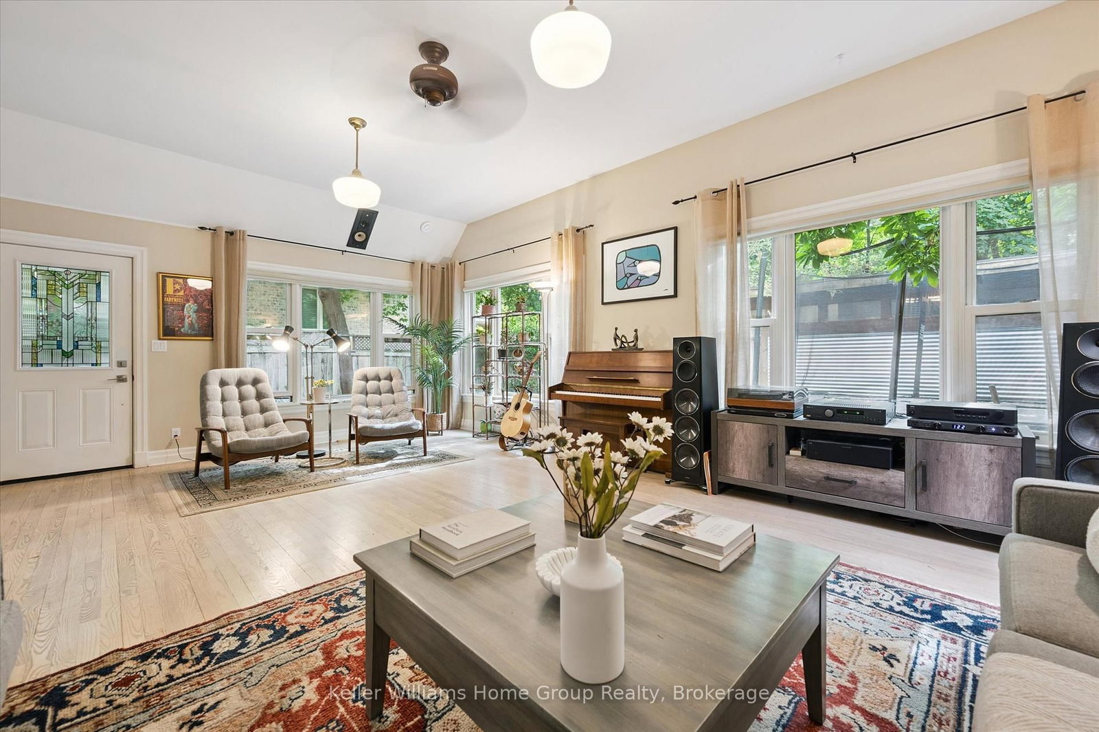 Listing Image 22