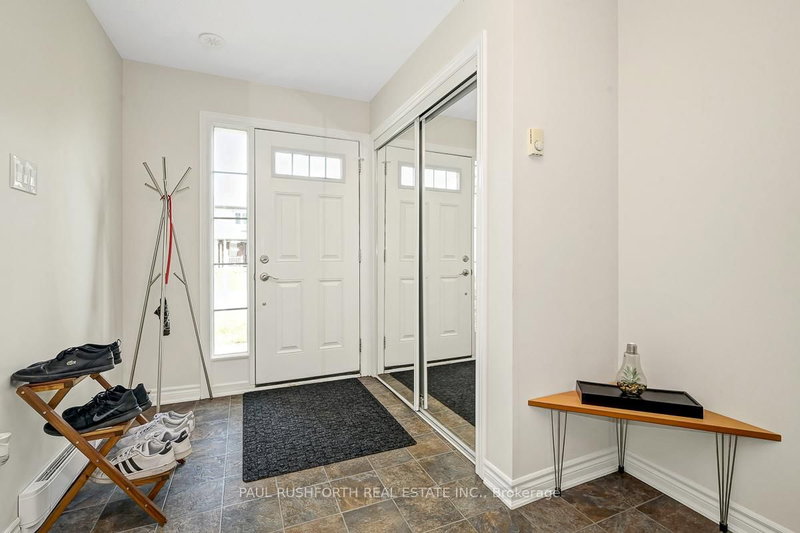 103 Eclipse Cres, Ottawa, K4A 0W1 | Image 2