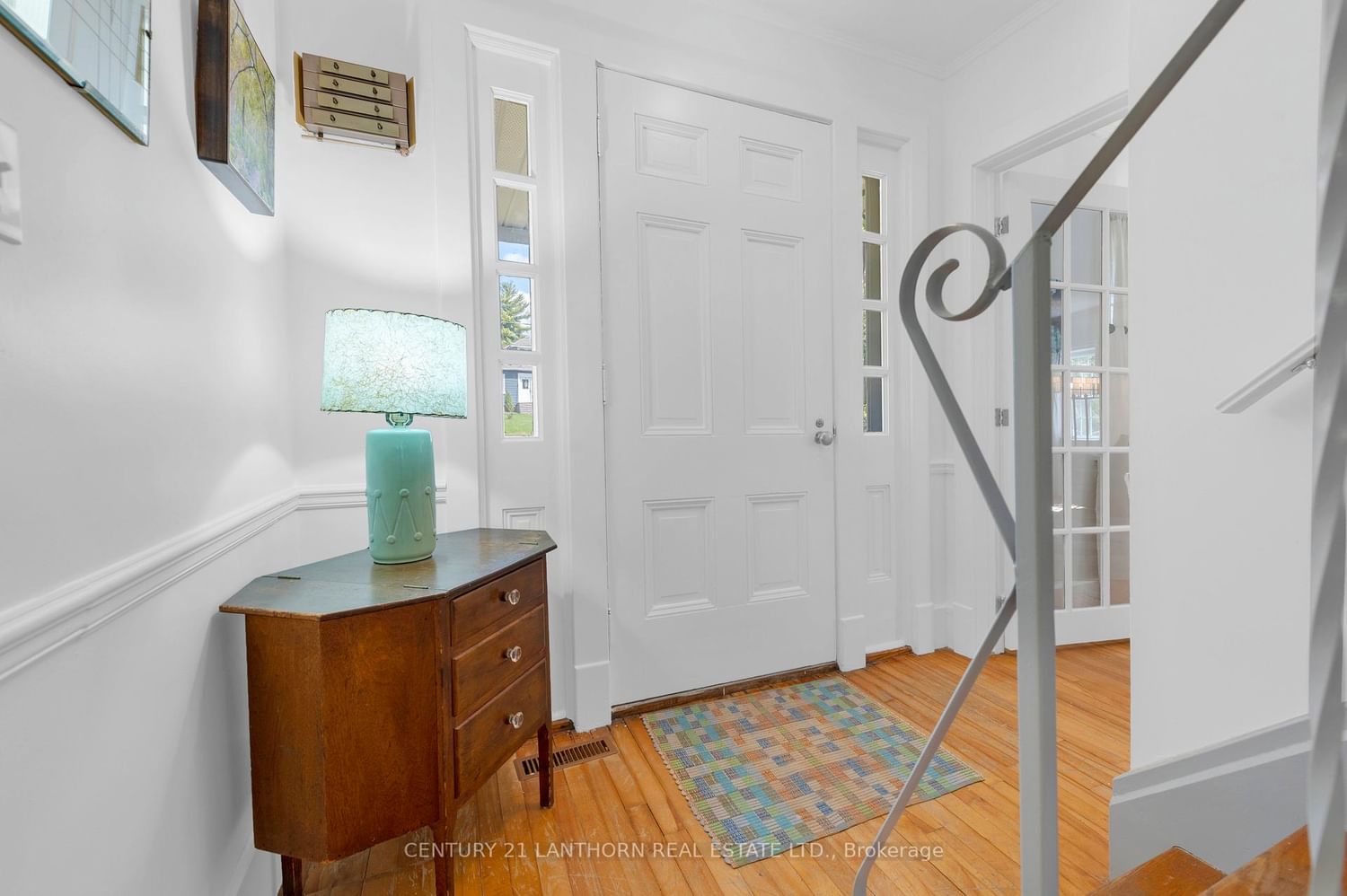 Listing Image 7
