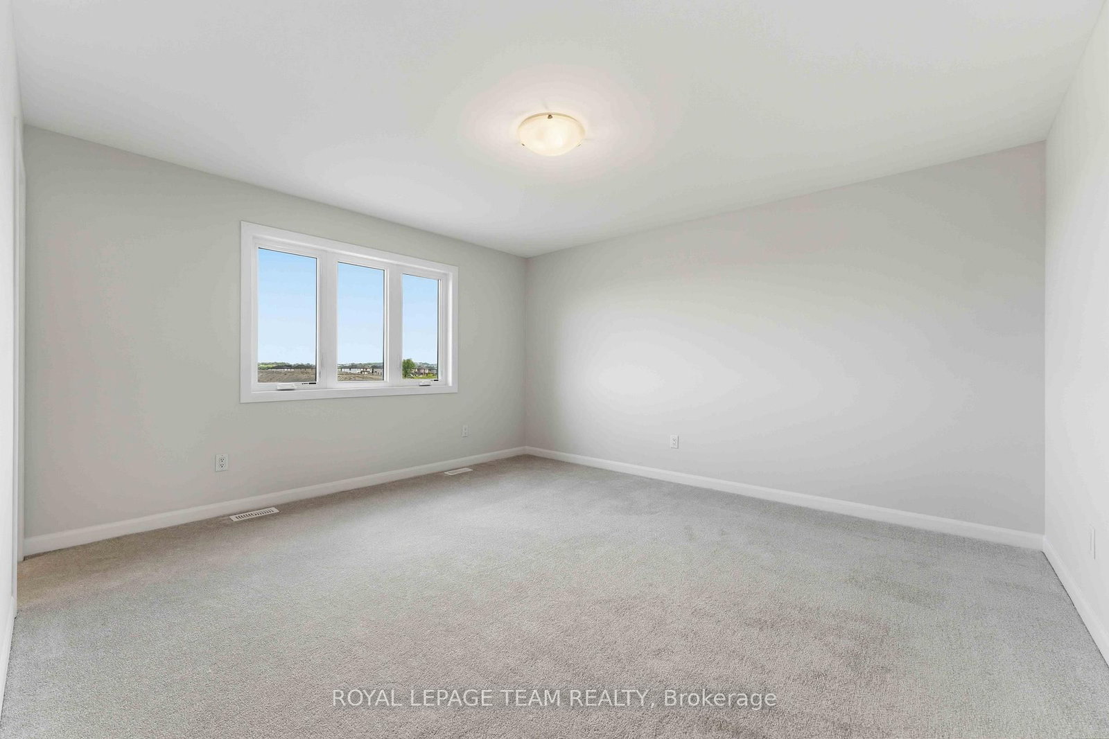 764 Fairline Row • Kanata, ON photo 18
