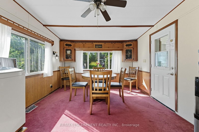 7 Sunvalley - 1429 Sheffield Road