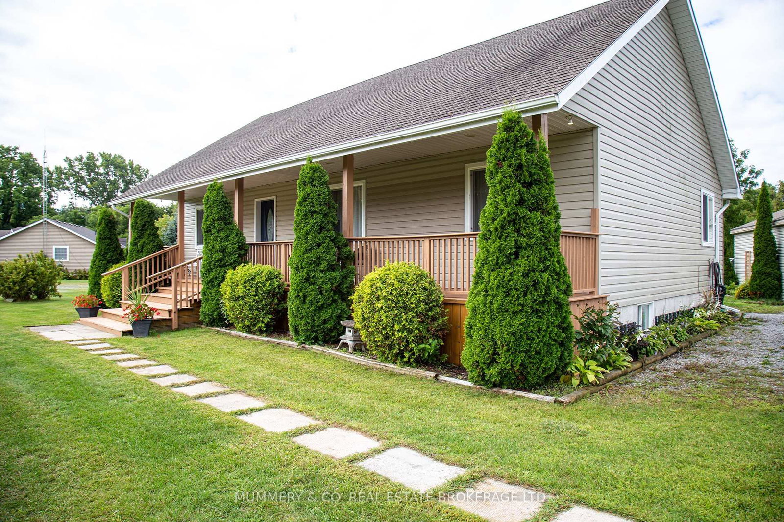 Listing Image 3