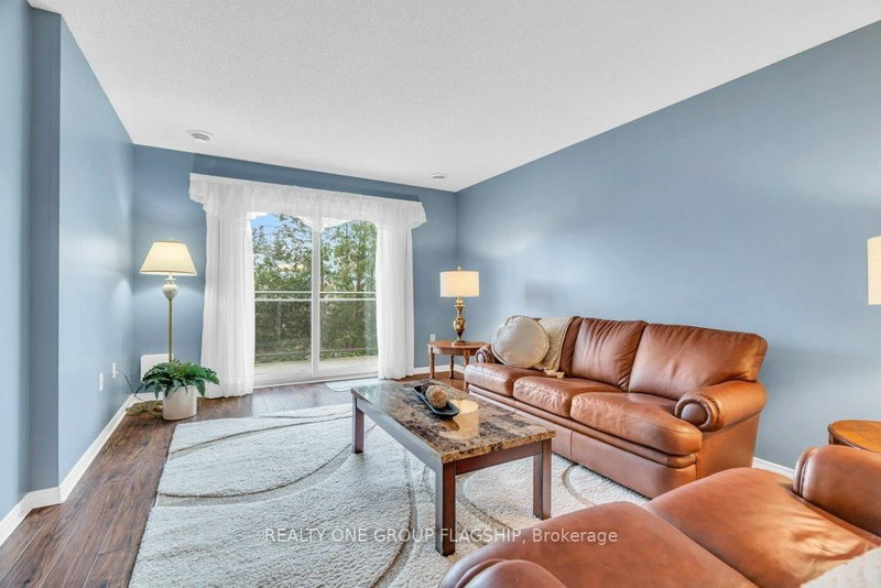 202 - 245 queen St W, Centre Wellington, N1M 3R6 | Image 2