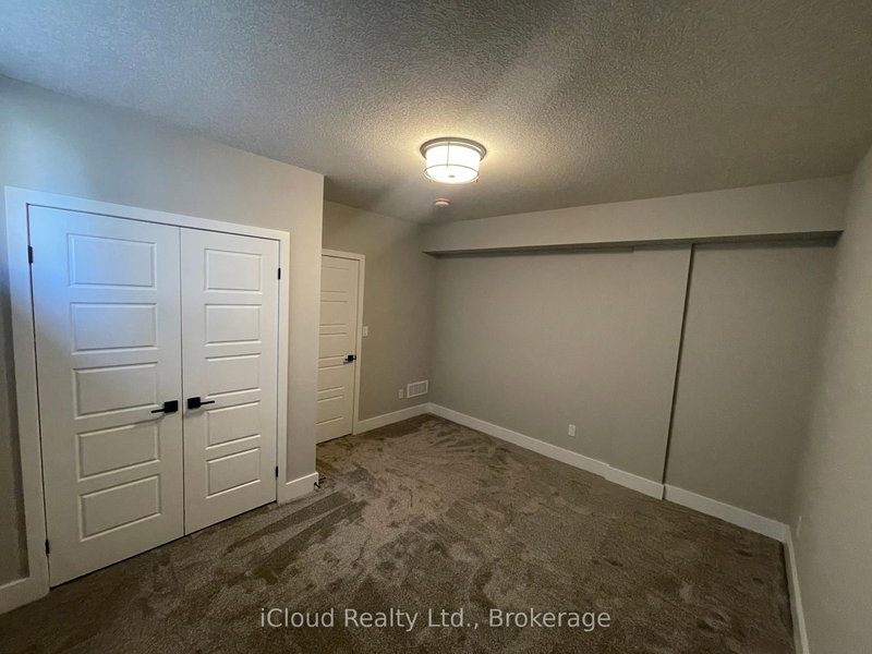 Lower - 27 Hollybrook Tr, Kitchener, N2R 1M2 | Image 3