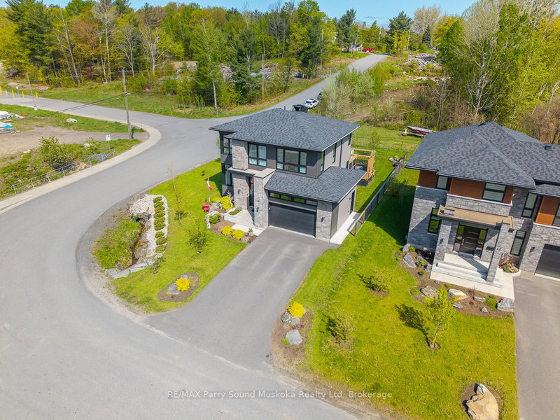 44 Dennis Dr, Parry Sound, P2A 0E6 | Image 2