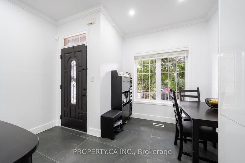 33 Panorama Way, Hamilton, L8E 6C6 | Image 3