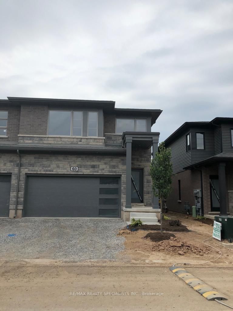 home for lease on 60-4552 Portage Road