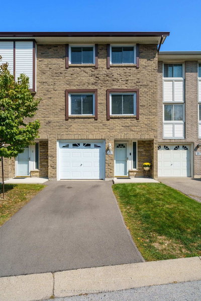 Townhouse sold at 22-145 Rice Avenue, Hamilton, Ontario, L9C 6R3 - Fessenden - MLS: X12399928