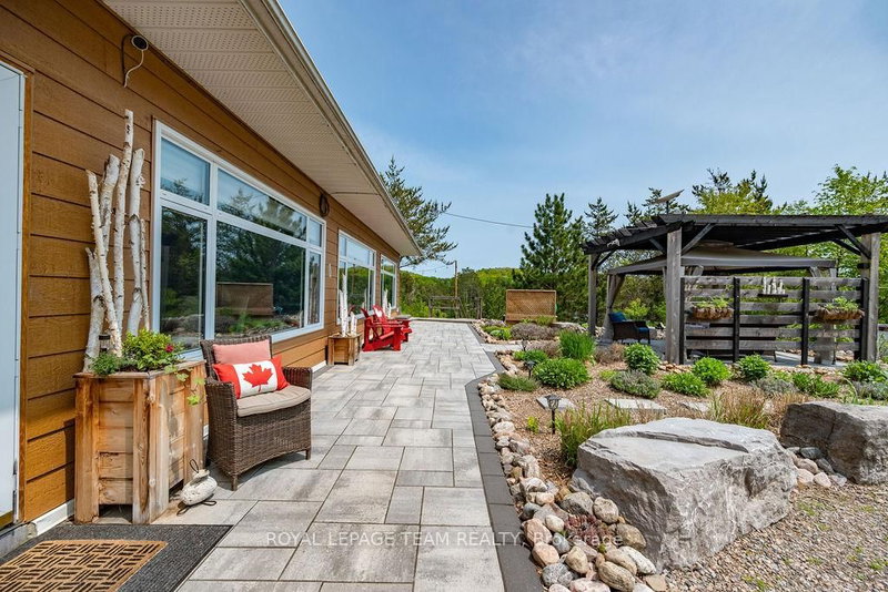 188 Paugh Lake Rd, Barry's Bay, K0J 1B0 | Image 2