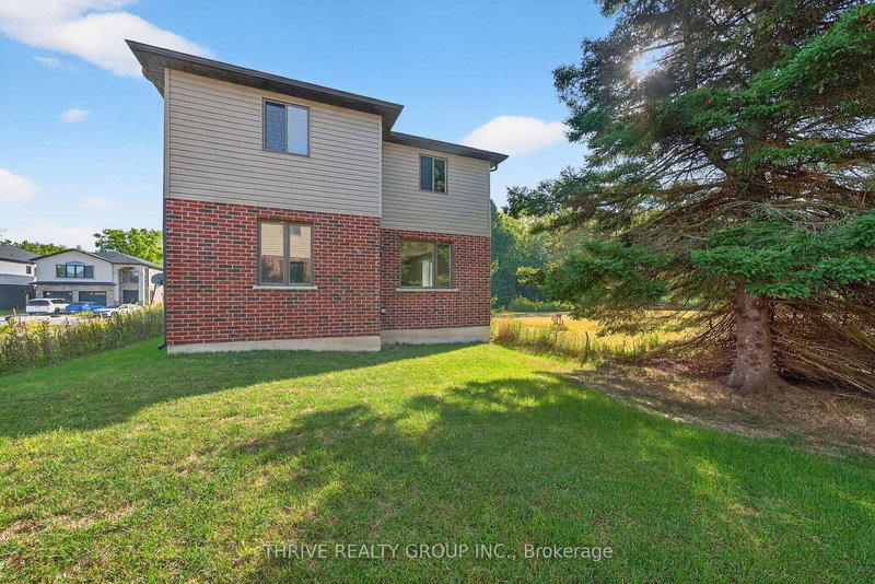 3465 ORIOLE Circ E, London South, N6N 1K6 | Image 2