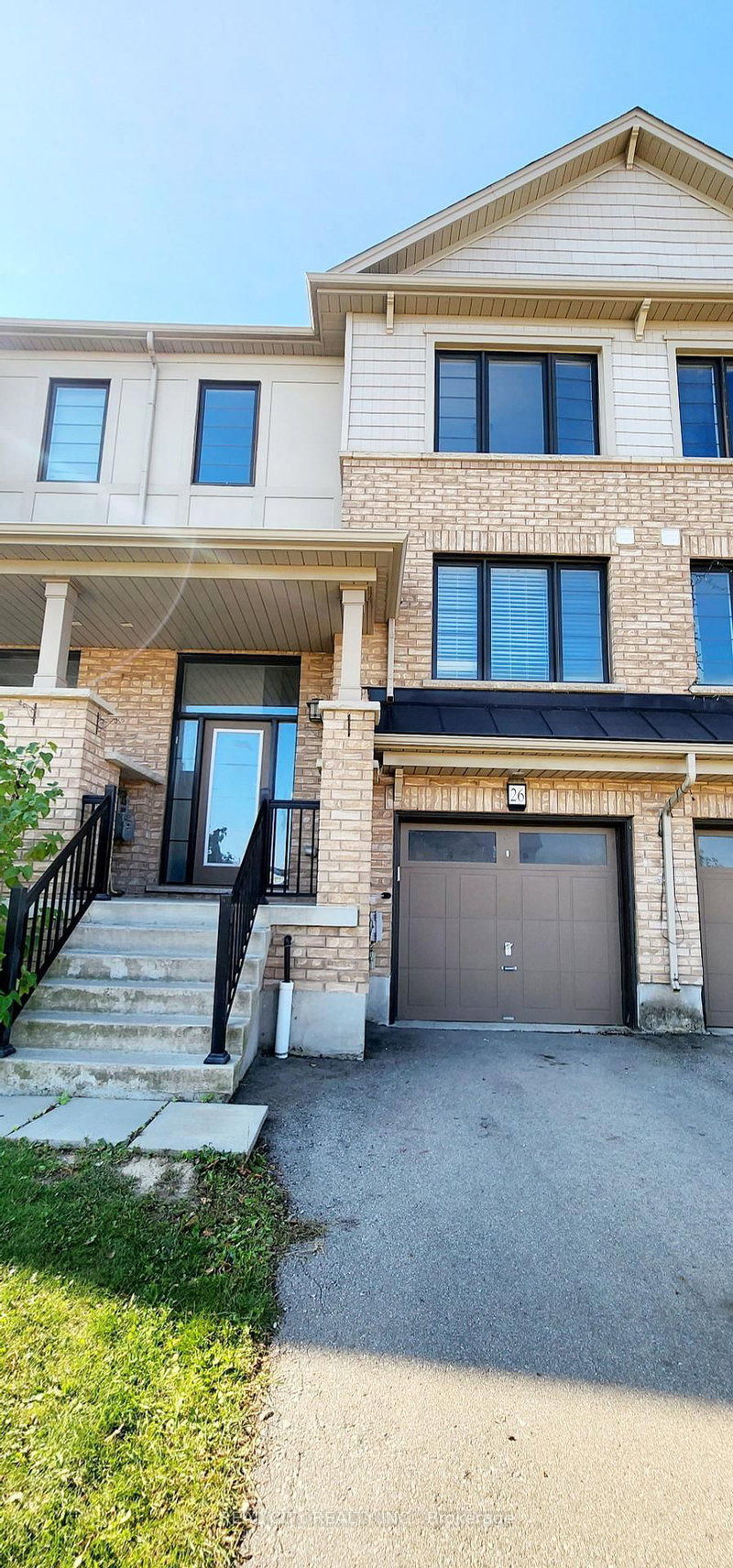 26 Crafter Cres, Hamilton, L8J 0H6 | Image 2