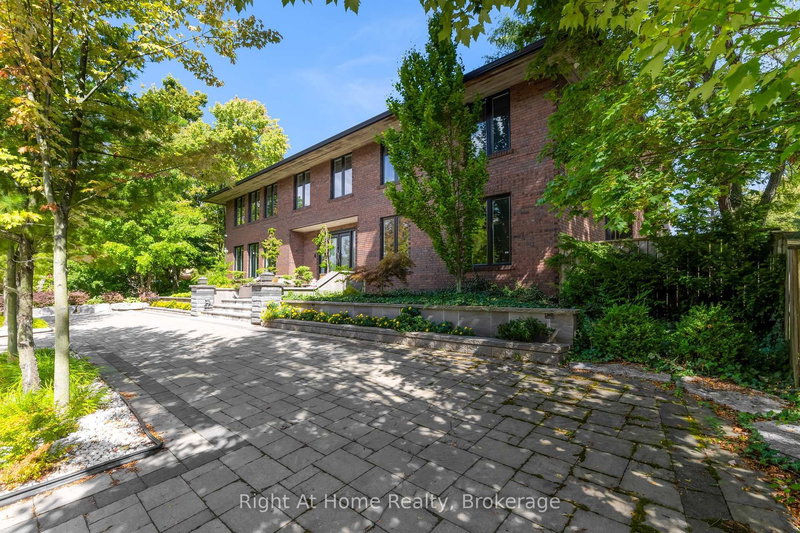 78 Terrace Dr, Hamilton, L9H 3X2 | Image 2