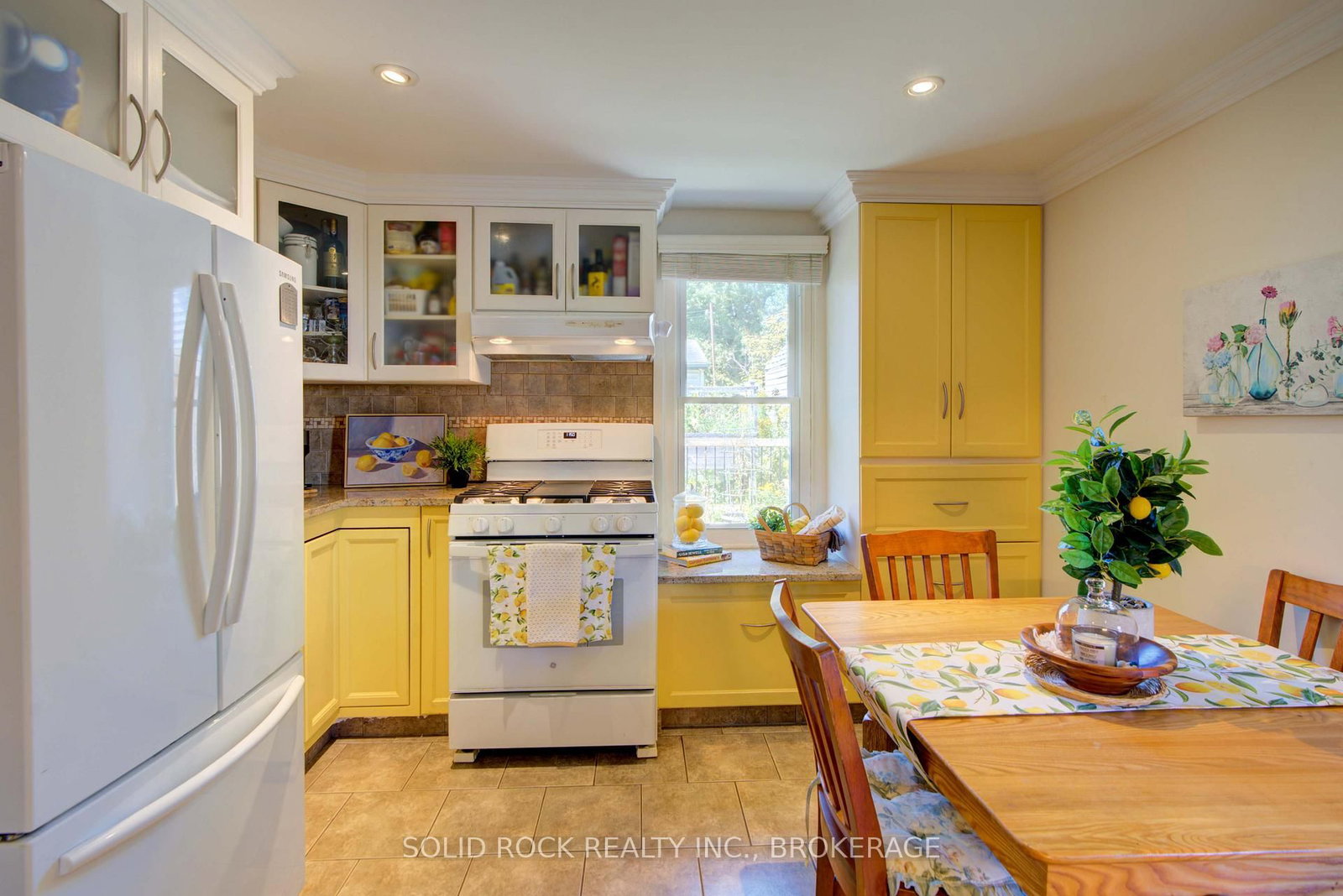 Listing Image 7