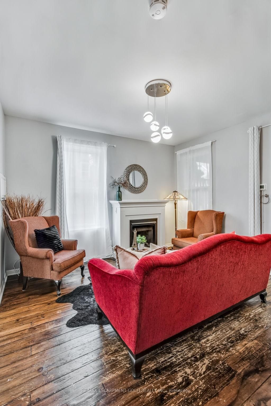 Listing Image 9