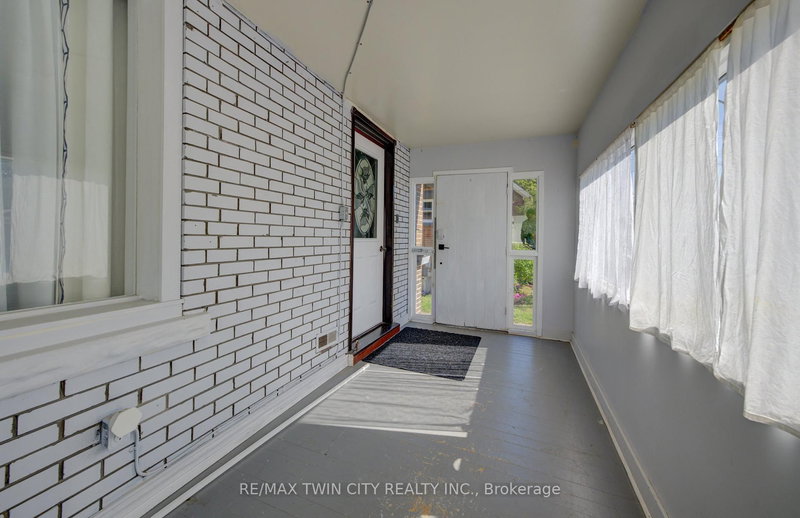 350 Victoria St S, Kitchener, N2M 3A5 | Image 3