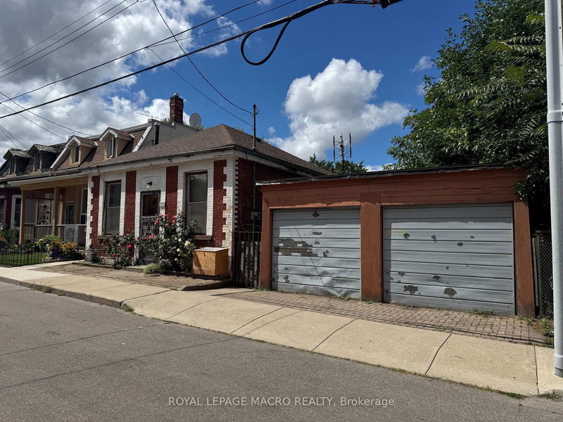 215 Ray St N, Hamilton, L8R 2Y3 | Image 3