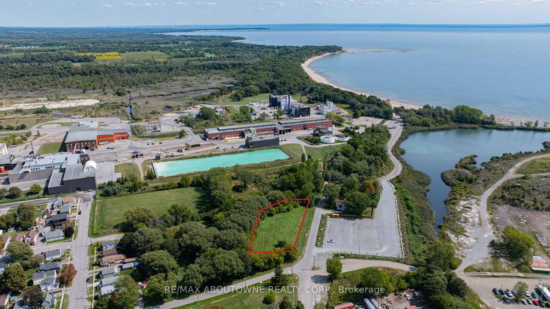 55 Fares St, Port Colborne, L3K 1A2 | Image 2