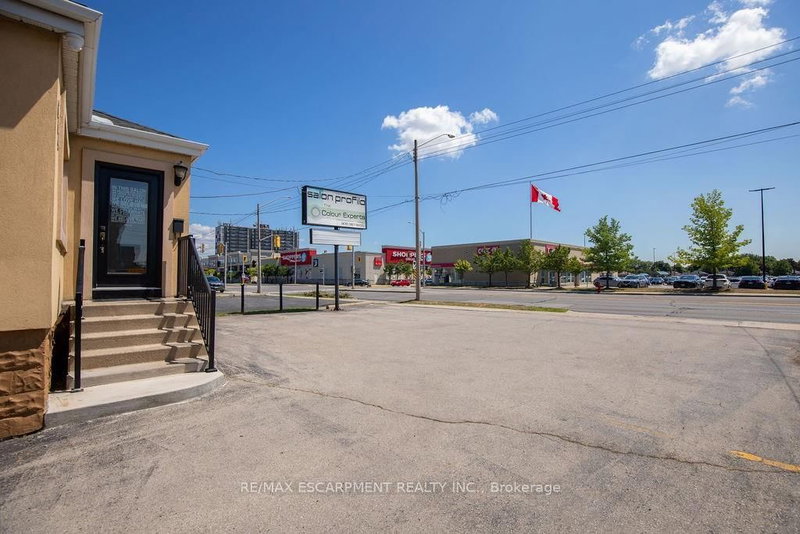 664 Upper James St, Hamilton, L9C 2Z3 | Image 2