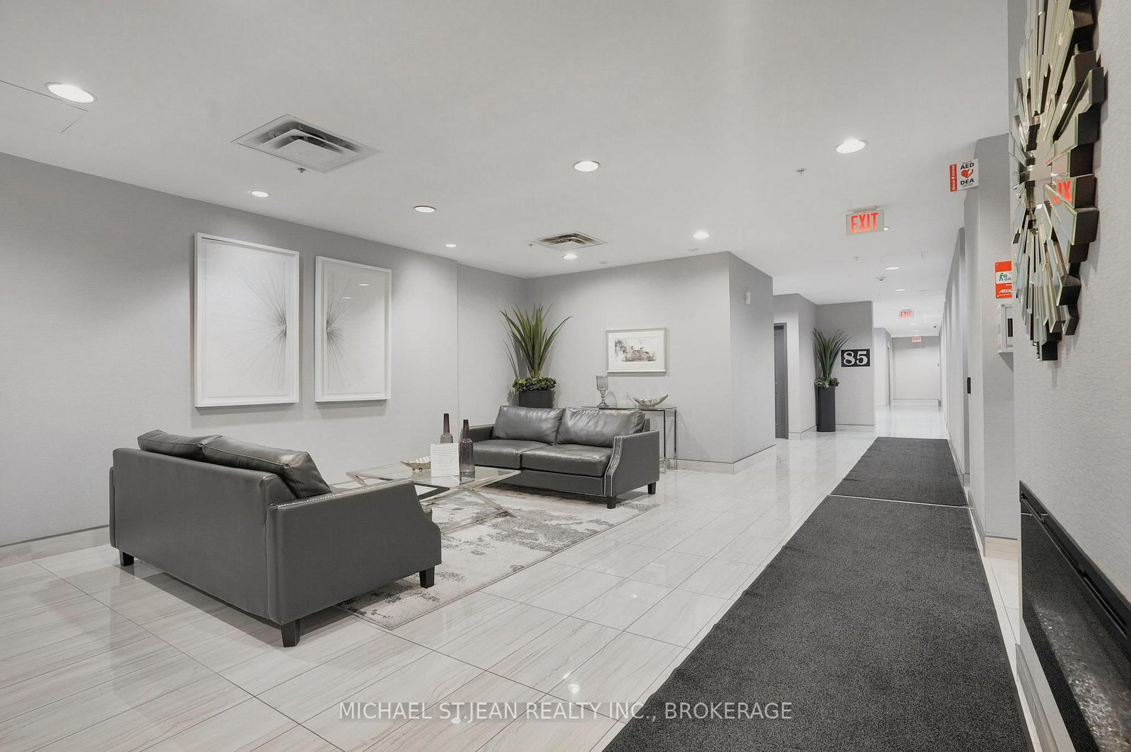 85 Robinson Street, Unit 702 - Photo 10