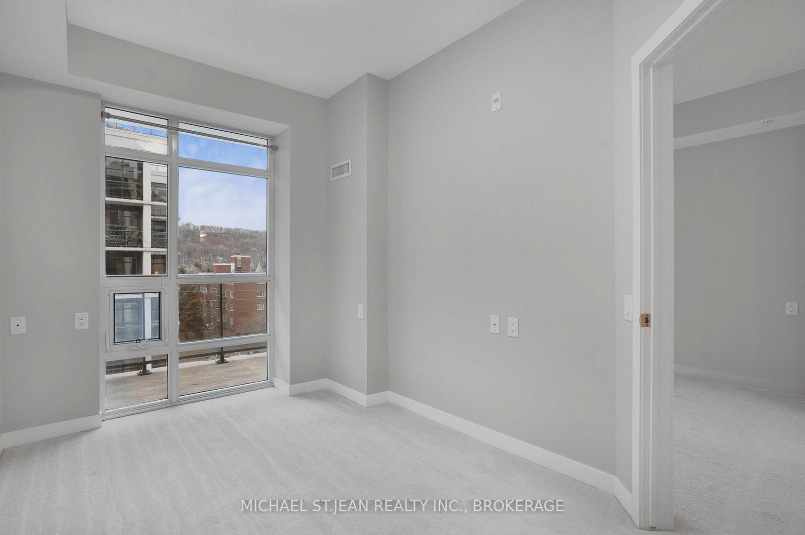 85 Robinson Street, Unit 702 - Photo 14