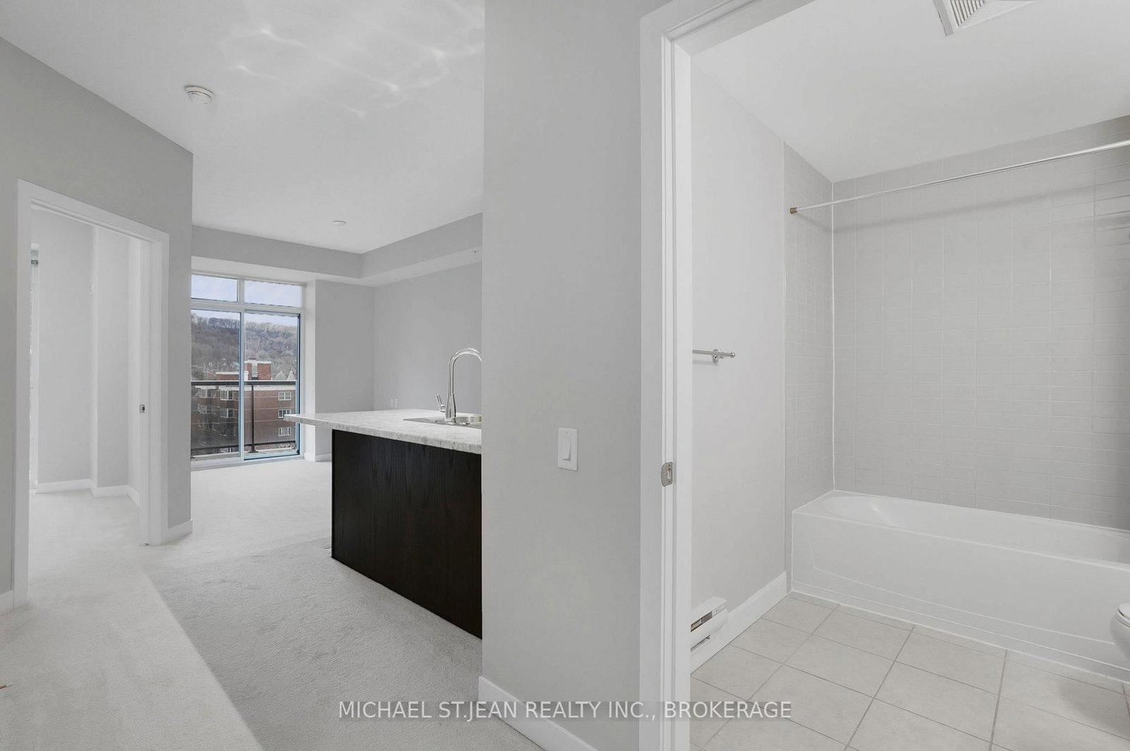 85 Robinson Street, Unit 702 - Photo 25