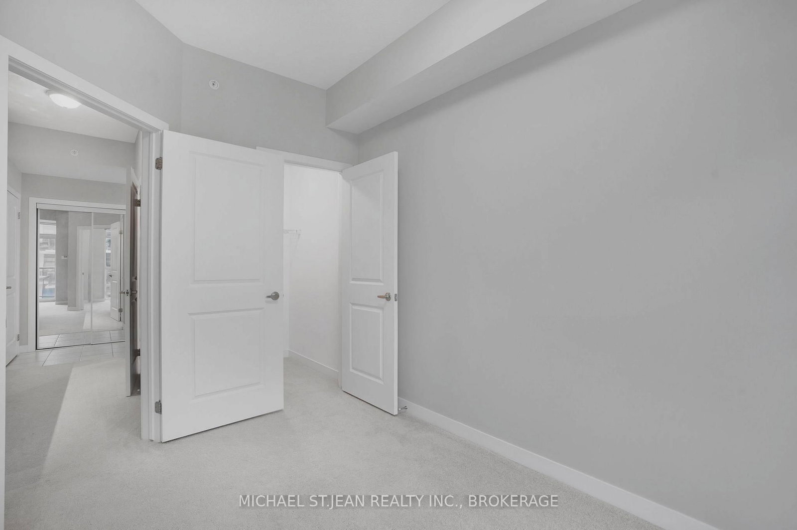 85 Robinson Street, Unit 702 - Photo 26