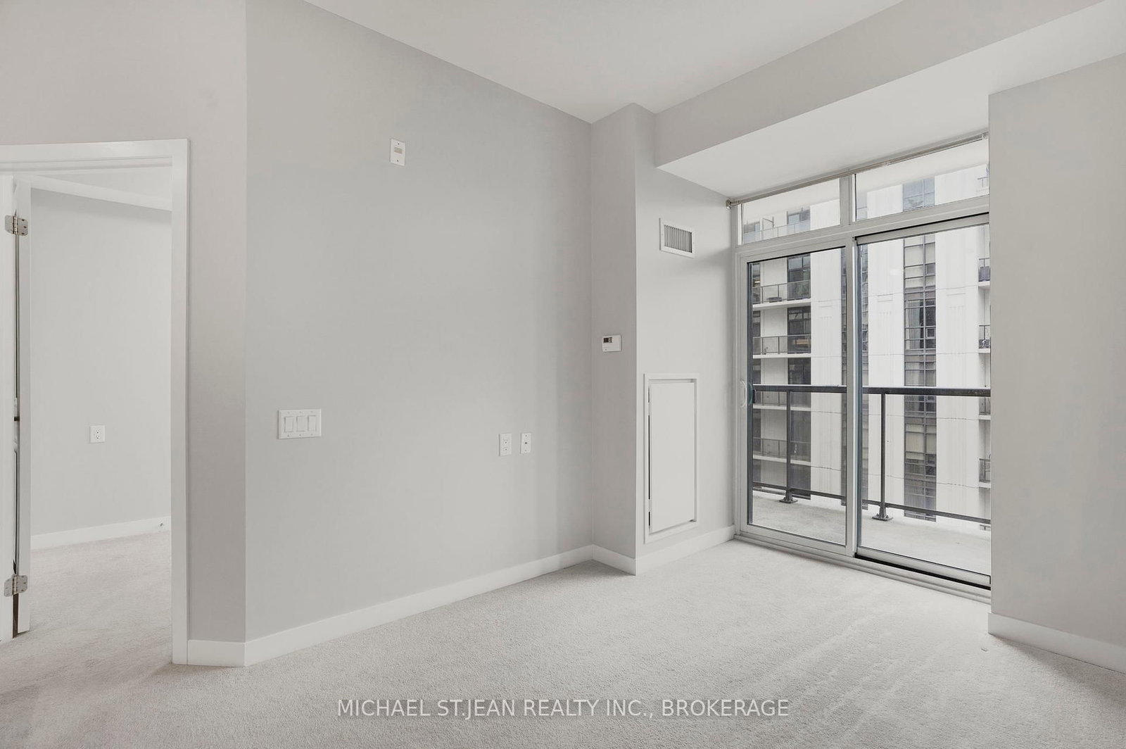 85 Robinson Street, Unit 702 - Photo 31