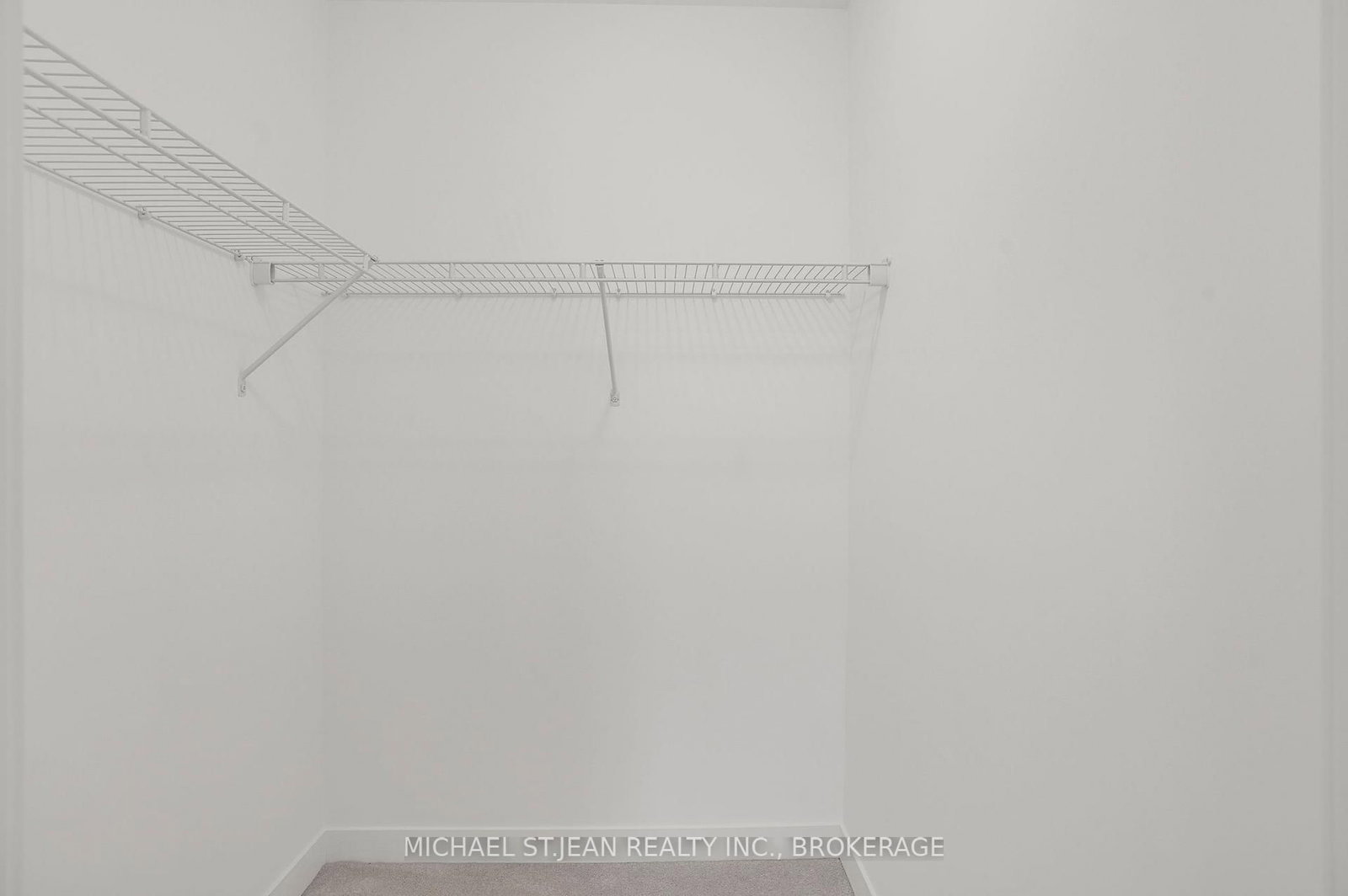 85 Robinson Street, Unit 702 - Photo 32