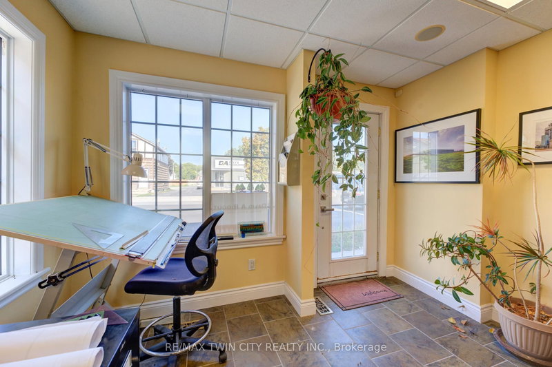 60-62 Colborne St W, Brantford, N3T 1K5 | Image 3