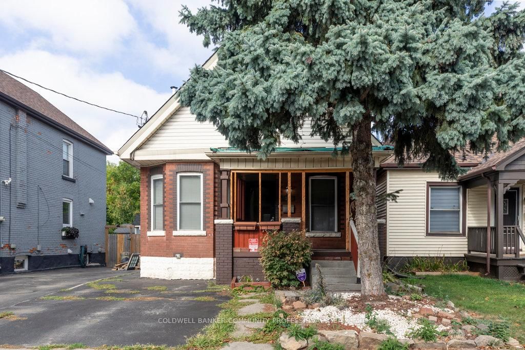 Listing photo 3