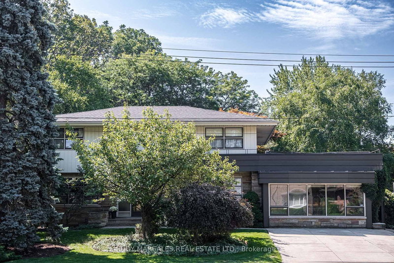 6 Freeland Crt, Hamilton, L8S 3R5 | Image 2