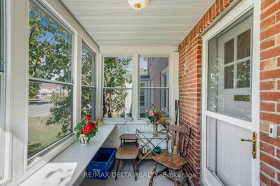 487 Allan Street — photo 4