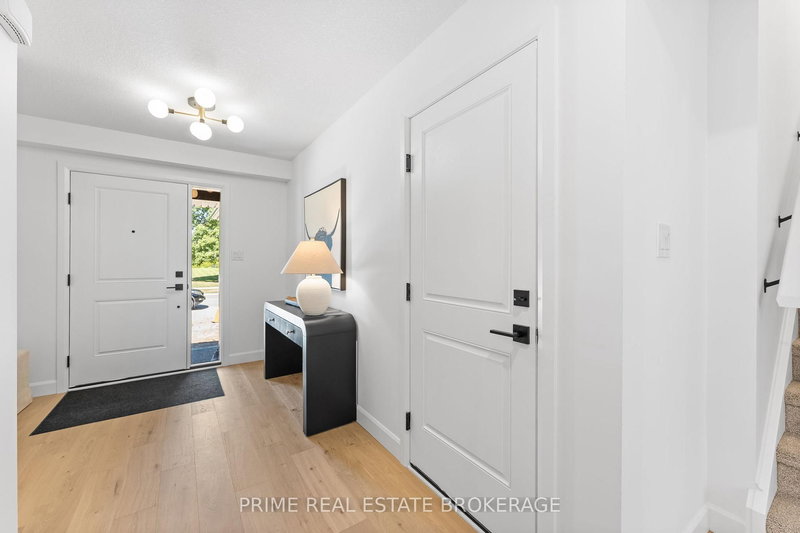 8 - 177 Chestnut St, Lucan Biddulph, N0M 2J0 | Image 3